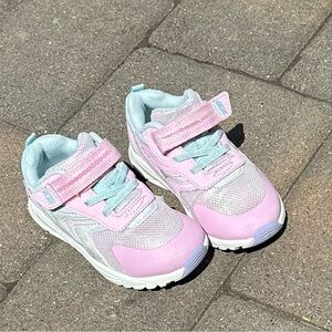 Stride Rite Made 2 Play washable sneakers toddler girl 9W sneakers 👟